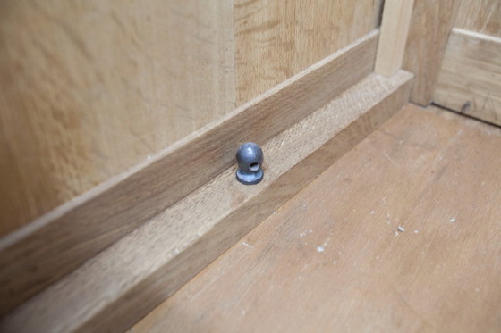 Image 1 of Armadio Art Déco in rovere intagliato - bottega fiamminga circa 1930