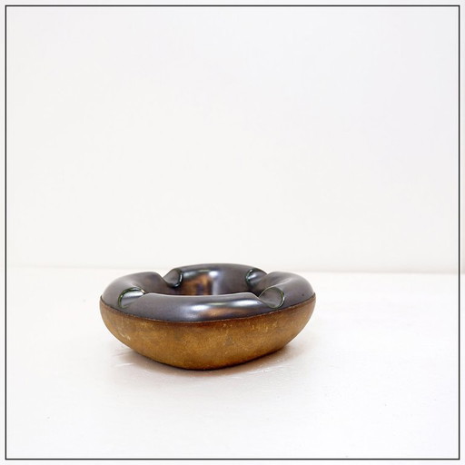 Longchamp ashtray in glazed ceramic and leather, 1950s style, France