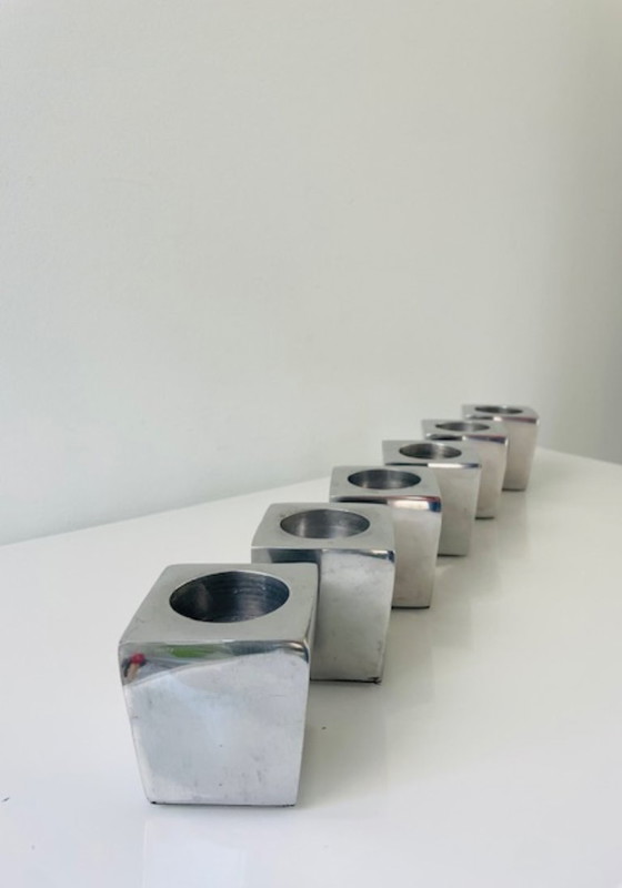 Image 1 of Ensemble de 6 porte-bougies chauffe-plat géométriques en acier inoxydable – motif cubiste