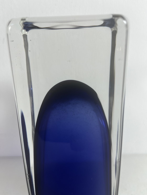 Image 1 of Vase en verre de Murano bleu Italie vintage