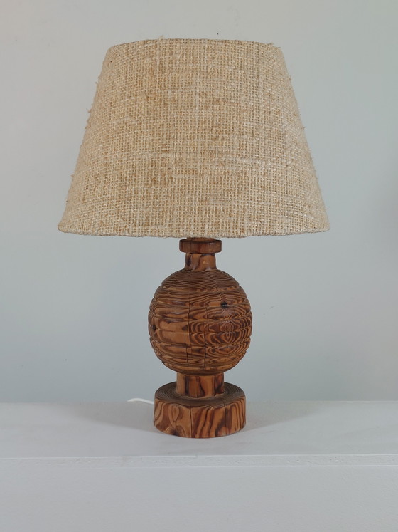 Image 1 of Zeldzame vintage tafellamp van grenenhout uit het midden van de vorige eeuw, Temde
