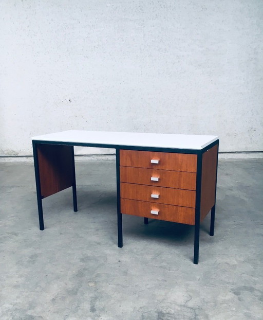 Midcentury Modern Dutch Design Schreibtisch, Niederlande 1960er