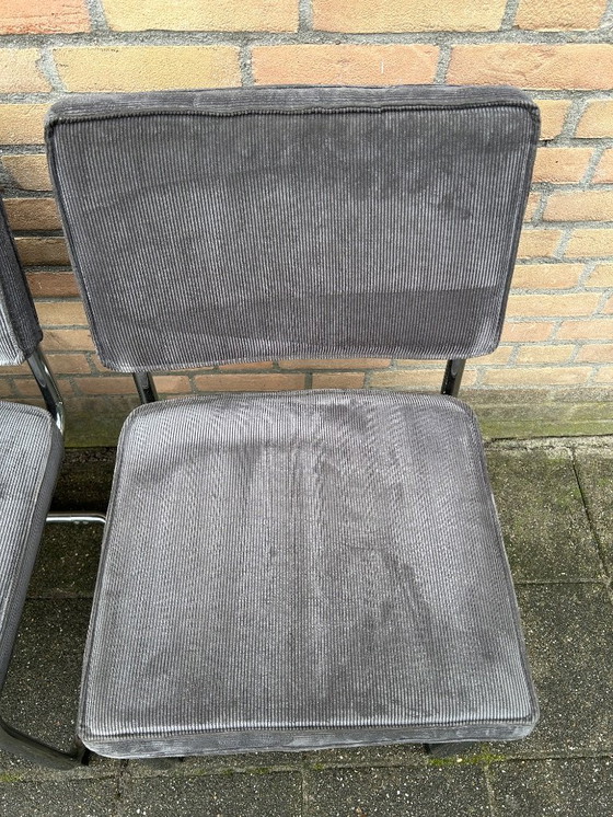 Image 1 of 4 sedie a slitta in velluto a coste con struttura tubolare cromata