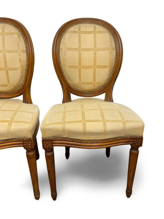 Image 1 of 2x Louis XVI Medaillon Stoelen - XIXe eeuw - Crème/honingkleur