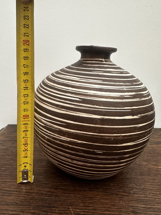 Image 1 of Vase boule vintage ethnique H 20 cm