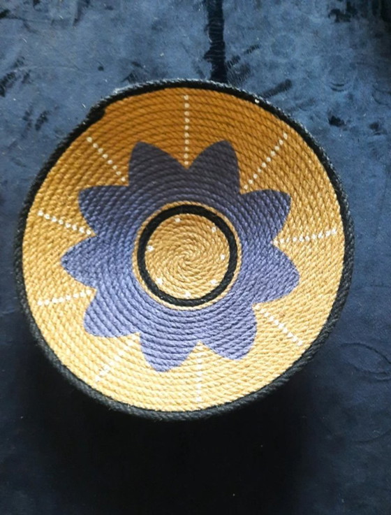 Image 1 of Zulu Wall Basket Trio – Ø30/25/17 cm – Hand-Woven Art from KwaZulu-Natal