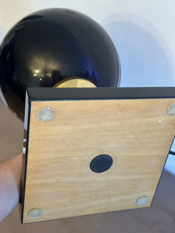 Image 1 of Vintage Hollywood Regency style table lamp in walnut and brass, 1970s