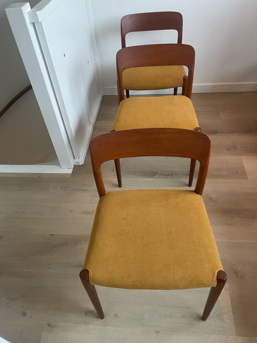 3x Modello n. 75, Niels Otto Møller, anni '60