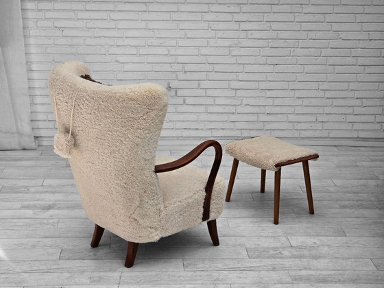 Image 1 of Jaren 60, Deens ontwerp van A. Christensen voor Slagelse Møbelværk, schapenvacht.