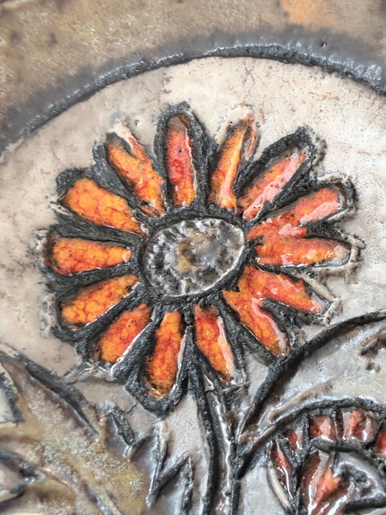 Vintage ceramic wall plate / wall object with floral relief, 60s/70s, Wall decoration, Orange (photo 2 of 7)