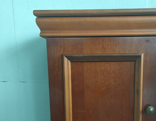 Comodino classico in legno vintage (pesante)