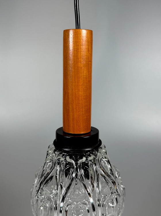 Plafondlamp/hanglamp uit de jaren 60/70 van teakhout en glas, design in de stijl van de mid-century space (photo 3 of 10)