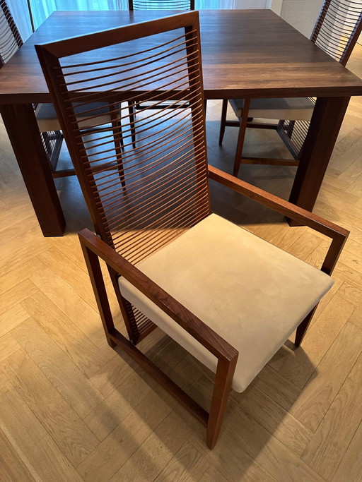 Fraaie Italiaanse Pierantonio Bonacina walnoten eetset 150x150 met 4 stoelen