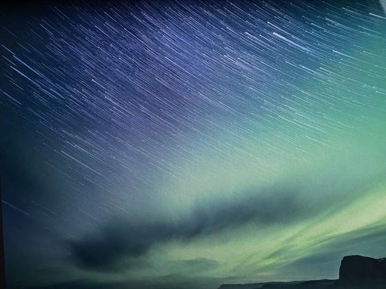 Image 1 of Aurora boreale e scie stellari in Islanda, 100x150cm, cornice museale, edizione 1/3