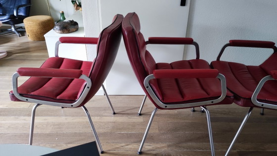Image 1 of 4 Artifort Channel armchairs - Red leather