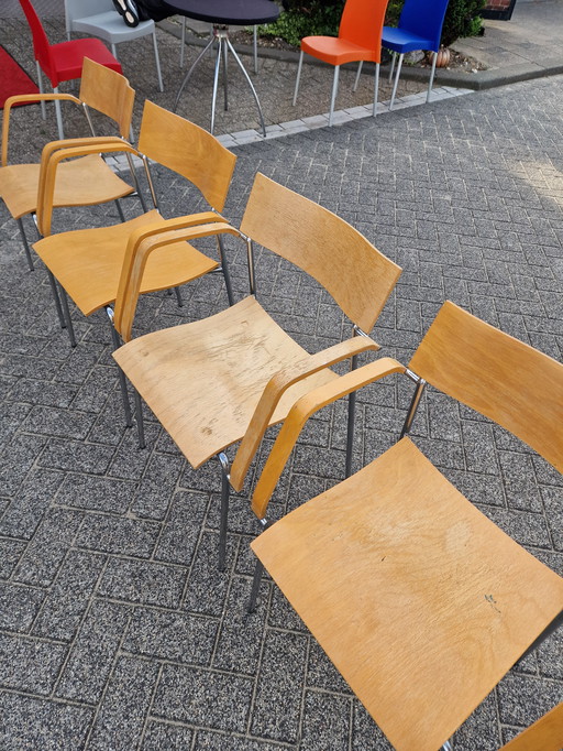 10 sedie lammhults campus