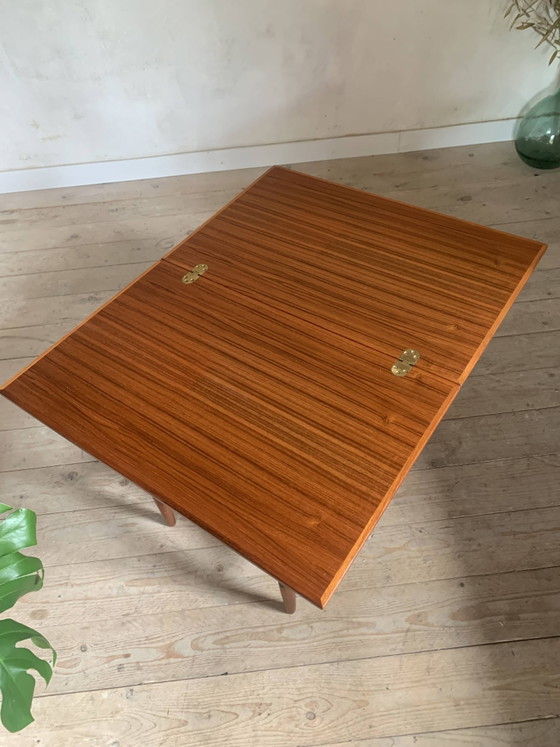 Tavolino da caffè vintage in teak e corda con portariviste. – Tavolini, Scandinavian (photo 6 of 10)