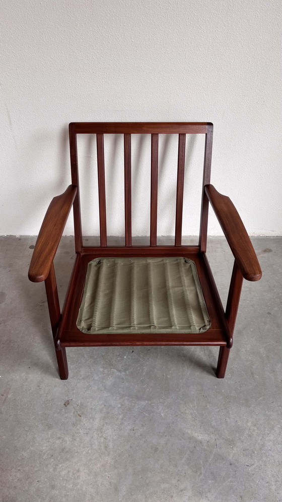 Image 1 of Vintage Deense fauteuil teak