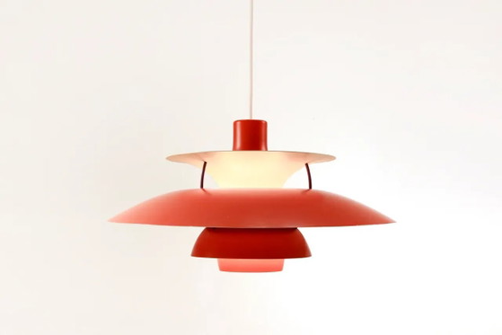 Vintage rode PH5 lamp van Poul Henningsen voor Louis Poulsen – Hanglampen, Metal, Mid Century Modern (photo 4 of 4)