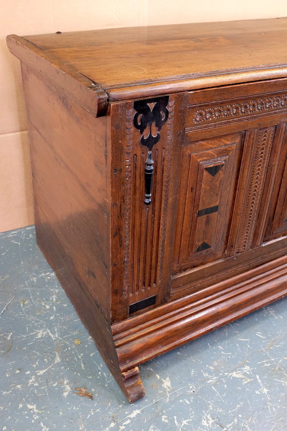 Image 1 of Arcón renacentista holandés roble circa 1670