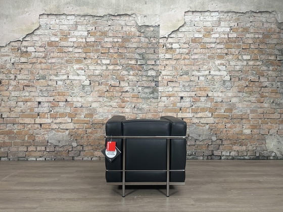 Image 1 of Cassina LC2