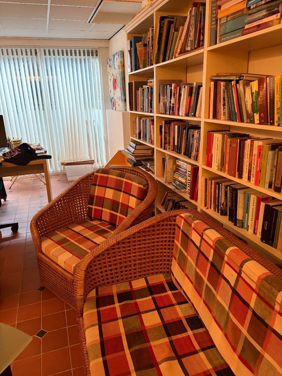 Image 1 of Ensemble de canapés en bambou, canapé et 3 chaises