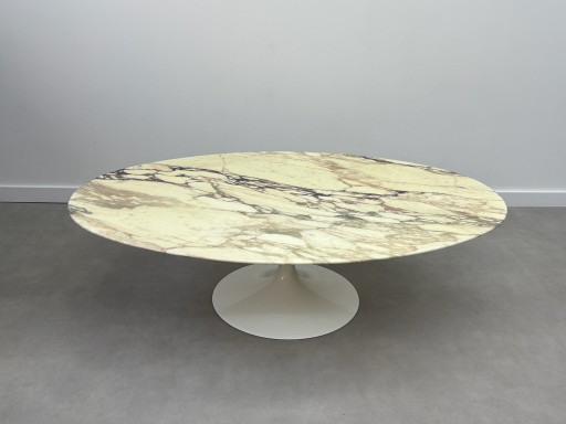 Original Knoll International 'Tulip' Couchtisch – Eero Saarinen – 70er Jahre – Ovaler Calacatta Viola Marmor (Hochglanz)