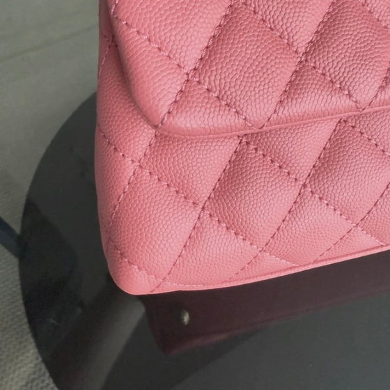 Image 1 of Chanel Coco Handle Small - Pelle trapuntata color caviale rosa con finiture dorate Serie 27
