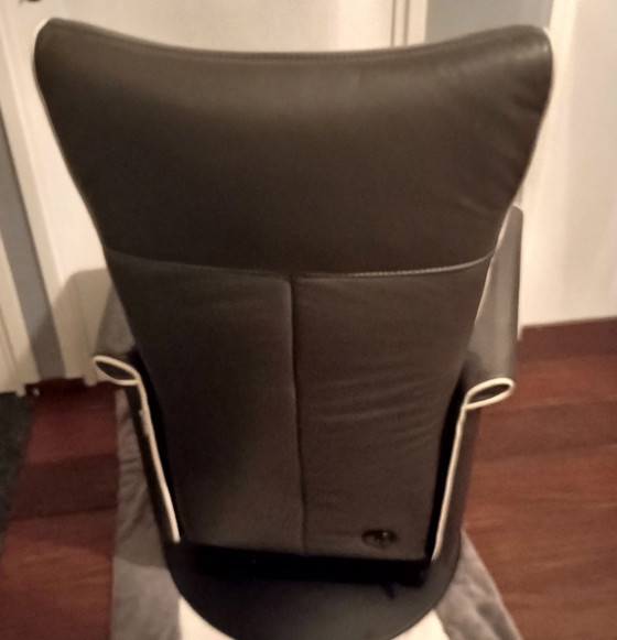 Image 1 of Relaxsessel, auffällig braun, extra klein