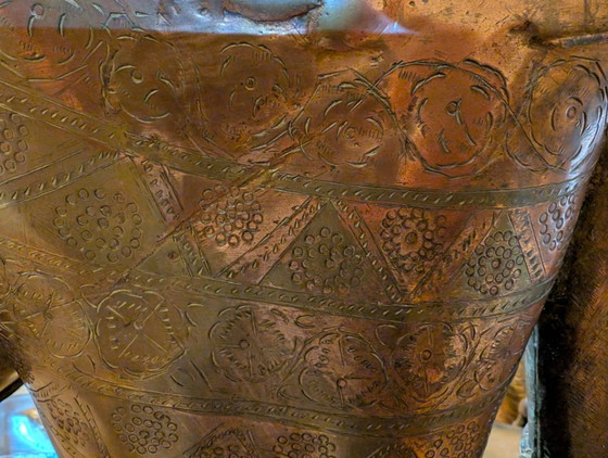 Antigua estatua tibetana de Tara en bronce dorado al fuego – lote 463 – Esculturas, Bronze, Gold (photo 17 of 17)