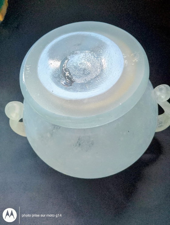 Old thick white opaline glass vase – 17 cm – 2 handles (photo 2 of 5)