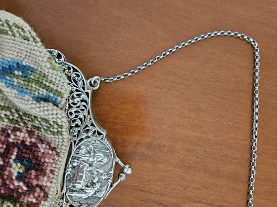 Monture de Sac Antique en Argent avec Scène de Café env. 1910 – Autres sacs, Tweed (photo 5 of 12)