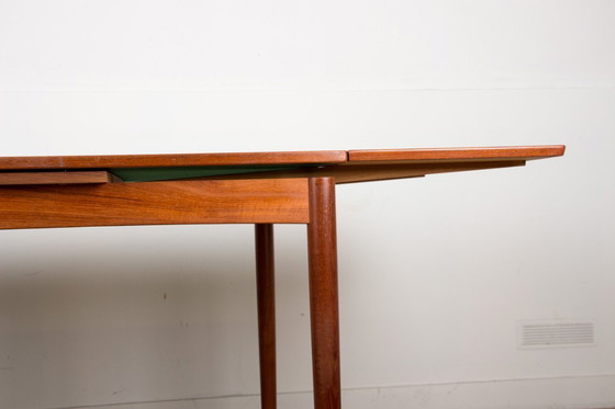 Image 1 of Table Danoise en Teck et Feutrine, extensible et réversible, pour repas ou jeux par Carlo Jensen pour Hundevad & Co 1958.