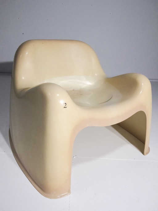 Artemide Toga Chair 2 van Sergio Mazza / Gebroken wit / Patent aangevraagd