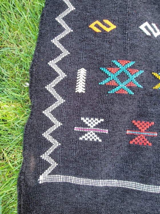 Image 1 of Klein zwart Berberkleed: Handgeknoopt wollen Marokkaans Kilim 2mx3m