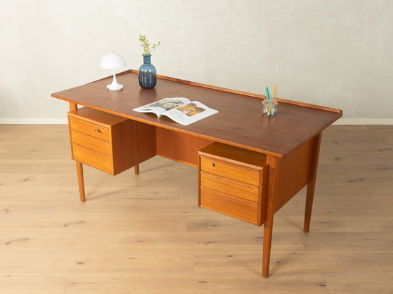 1960er Schreibtisch von Peter Løvig Nielsen – Holz (photo 2 of 12)