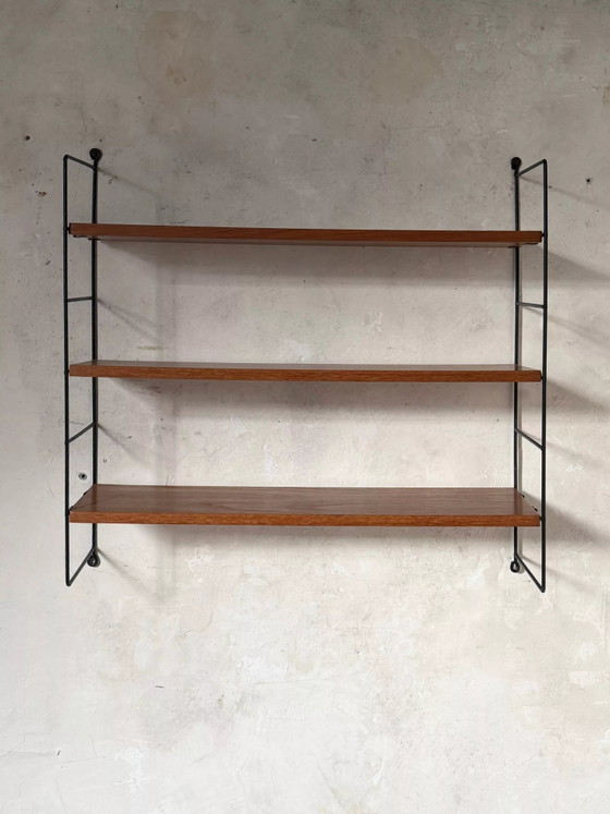 Vintage teakhouten draadwandplank in String-stijl. – Wandrek, Metal (photo 8 of 9)