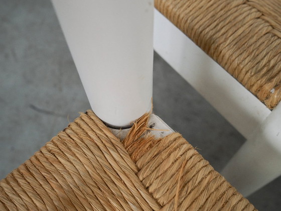 Image 1 of Conjunto de cuatro sillas de madera de haya, diseño italiano, década de 1980, fabricadas en Italia.