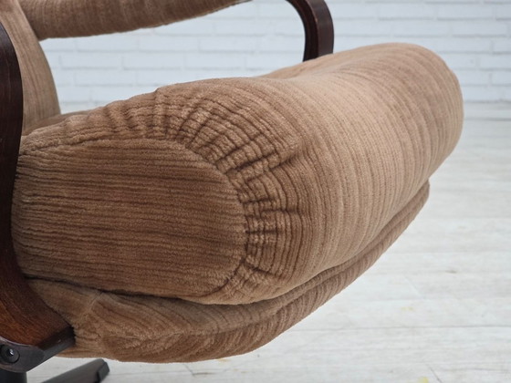 Image 1 of Anni '70, poltrona girevole danese, mobili in velluto a coste, legno di faggio scuro.