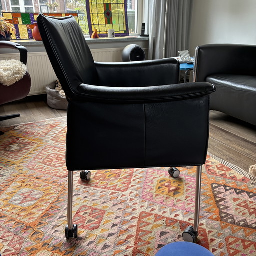 Set de 4 chaises de salle à manger Black Design en stock