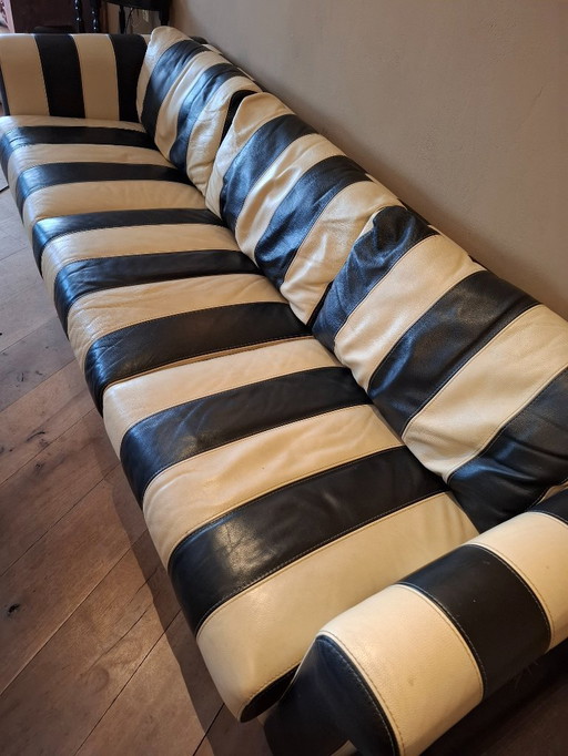 Beautiful leather 3-seater sofa