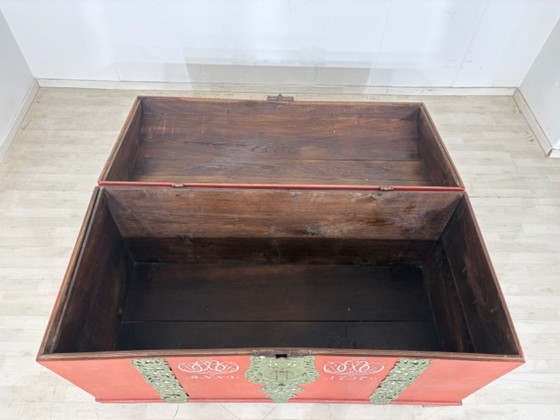 Image 1 of Antique chest, box, crate, circa 1800