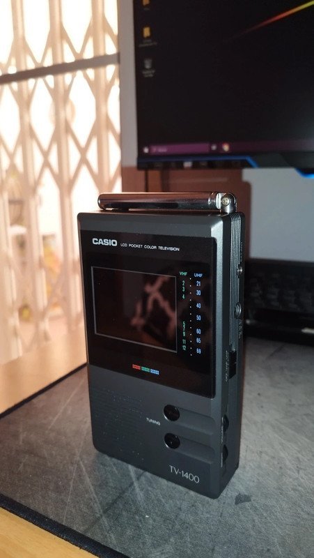 Casio LCD TV-1400 Vintage VHF UHF / Rare Decoration / New condition