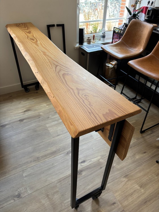 Image 1 of Op maat gemaakte opvouwbare houten bartafel op wielen