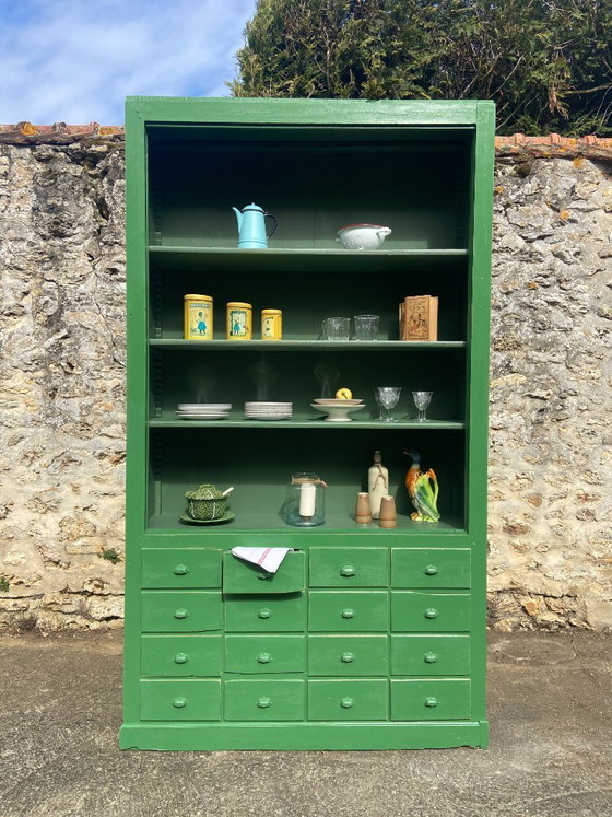 Image 1 of Antiker Schrank aus einem Eisenwarenladen