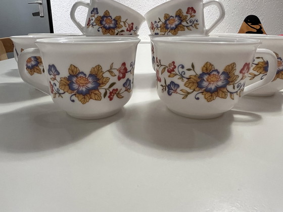 Image 1 of 10 vintage Arcopal France “Lotus” kopjes 