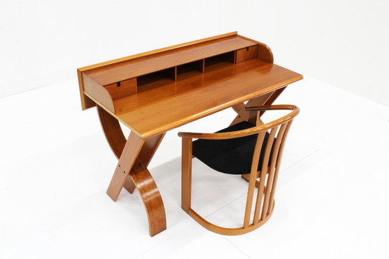 Image 1 of Italienischer Holzschreibtisch und Stuhl 1970er Jahre