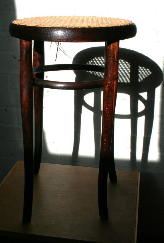 Image 1 of Tabouret Thonet signé
