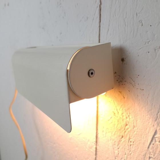 Image 1 of Applique murale vintage en métal blanc crème, design moderne du milieu du siècle