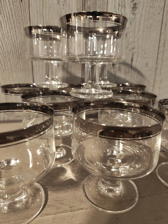 Image 1 of Bicchieri di cristallo tedesco Rosenthal Thomas Porzellan con bordo argentato e stelo corto